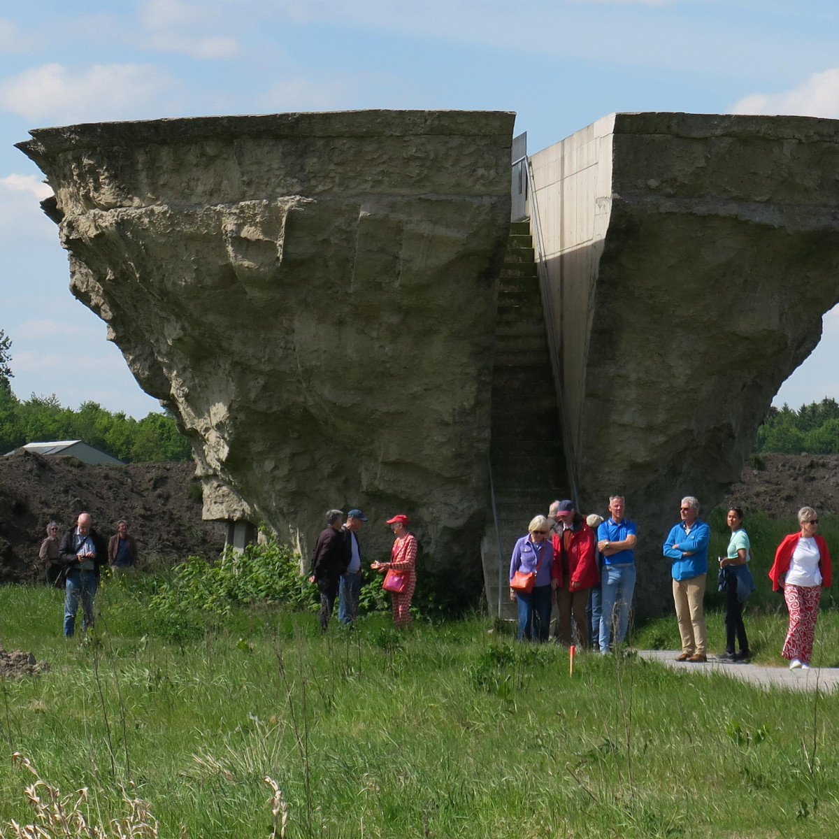 Vrijdag 9 mei 2025 - bijzondere dagtocht met de bus naar landschapskunst in Flevoland